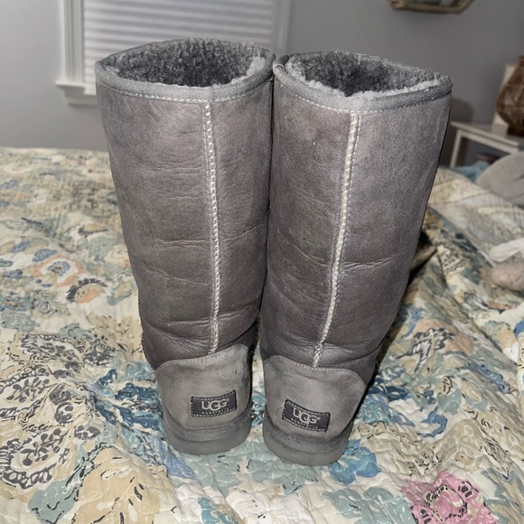 UGG CLASSIC TALL SHEEPSKIN GREY - Picture 4 of 7